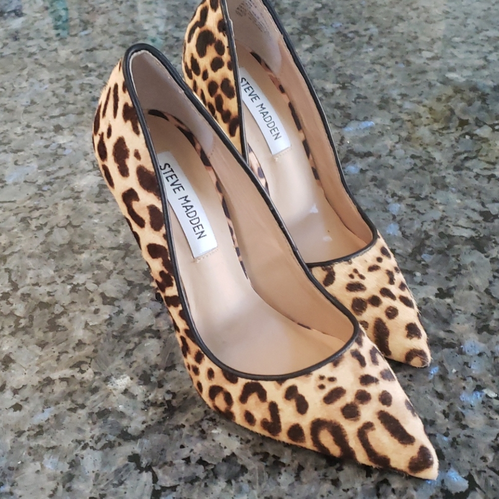 Shoes leapord print